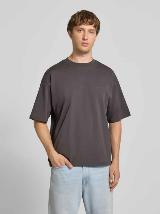Zdjęcie produktu Oversized t-shirt z aplikacja z logo REVIEW Ciemnoszary