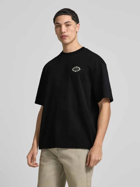 Zdjęcie produktu Oversized t-shirt z nadrukiem z motywem z tyłu model 'Reine' Pegador Czarny