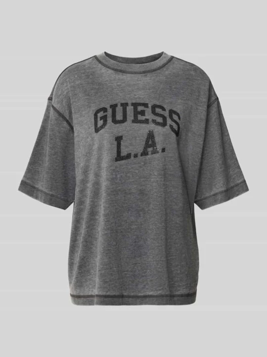 Zdjęcie produktu oversized t-shirt z obszycie ozdobnymi kamieniami i okrągły dekolt Guess Ciemnoszary melanż