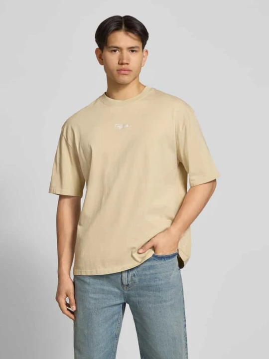 Zdjęcie produktu Oversized t-shirt z rękaw o dł. 1 / 2 model 'Towson' Pegador Piaskowy
