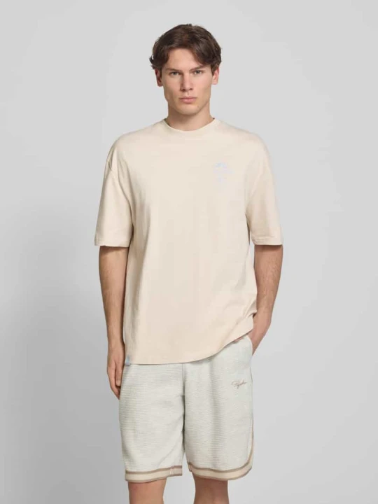Zdjęcie produktu Oversized t-shirt z tylnym nadrukiem model 'Pedroche' Pegador Złamany biały