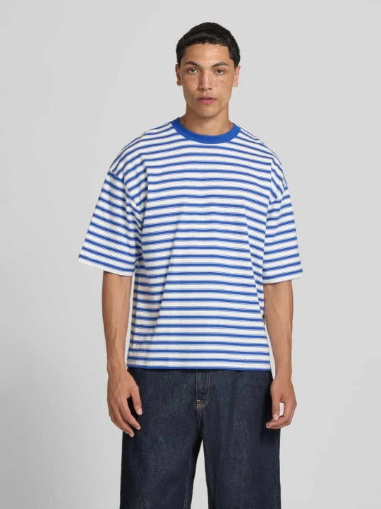 Zdjęcie produktu Oversized T-shirt z Wyhaftowane logo REVIEW Królewski niebieski