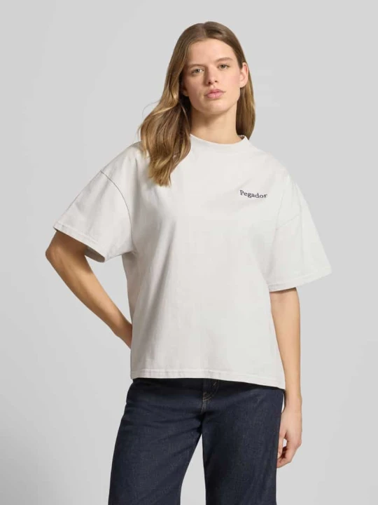 Zdjęcie produktu Oversized t-shirt z wyhaftowanym logo model 'MARIALVA' Pegador Jasnoszary
