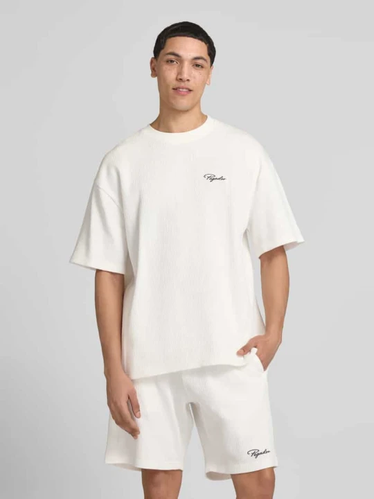 Zdjęcie produktu Oversized T-shirt ze strukturalnym wzorem Pegador Biały