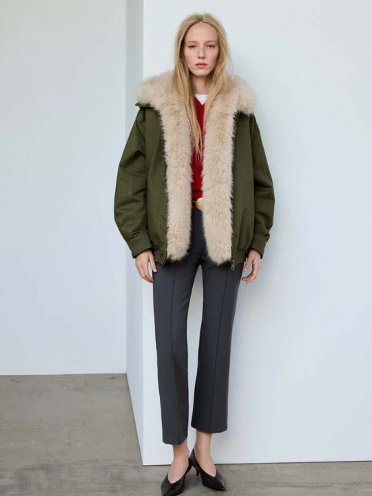 Zdjęcie produktu PARKA ALASKA khaki - Kobieta - MANGO