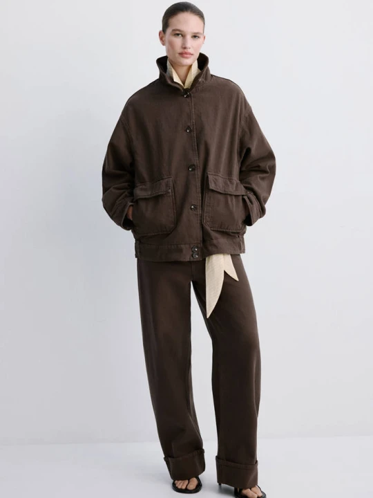 Zdjęcie produktu Parka jeansowa oversize z kieszeniami czekoladowy - Kobieta - MANGO