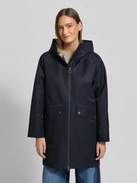 Zdjęcie produktu Parka o kroju regular fit z mieszanki bawełny Barbour Granatowy