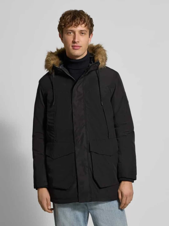 Zdjęcie produktu Parka z kieszeniami z patką i kapturem ze sztucznego futra Jack&Jones Czarny