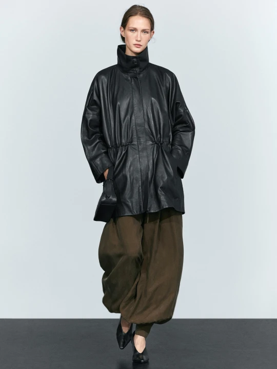 Zdjęcie produktu Parka Z Marszczeniem, Skóra Nappa - Czarny - Massimo Dutti - Female
