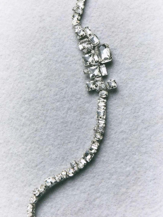Zdjęcie produktu Pasek Diamond Cut Patrizia Pepe srebrny