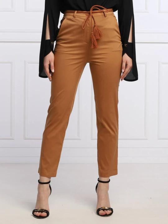Zdjęcie produktu Patrizia Pepe Spodnie | Slim Fit kasztanowy
