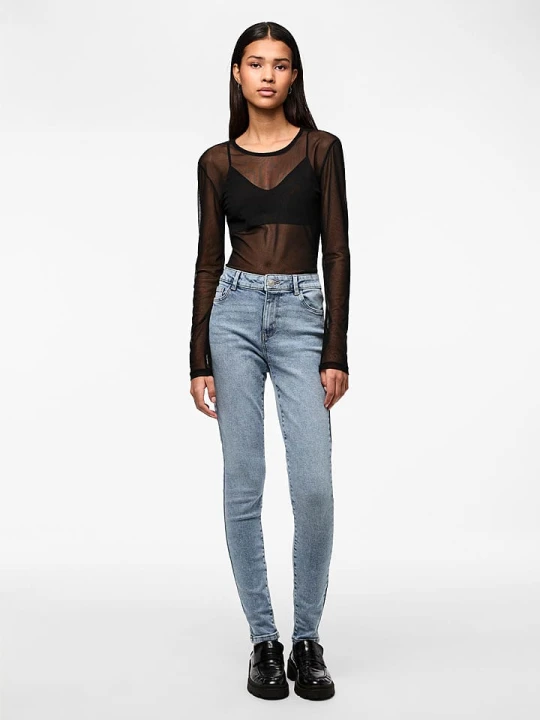 Zdjęcie produktu Pieces Dżinsy "Dana" - Skinny fit - w kolorze błękitnym rozmiar: XS / L30