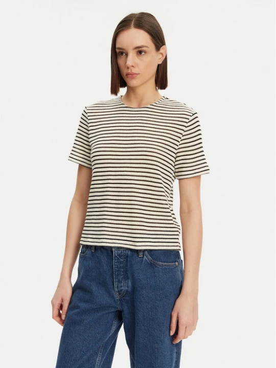 Zdjęcie produktu Pieces T-Shirt Manilla 17155073 Écru Loose Fit Kremowy
