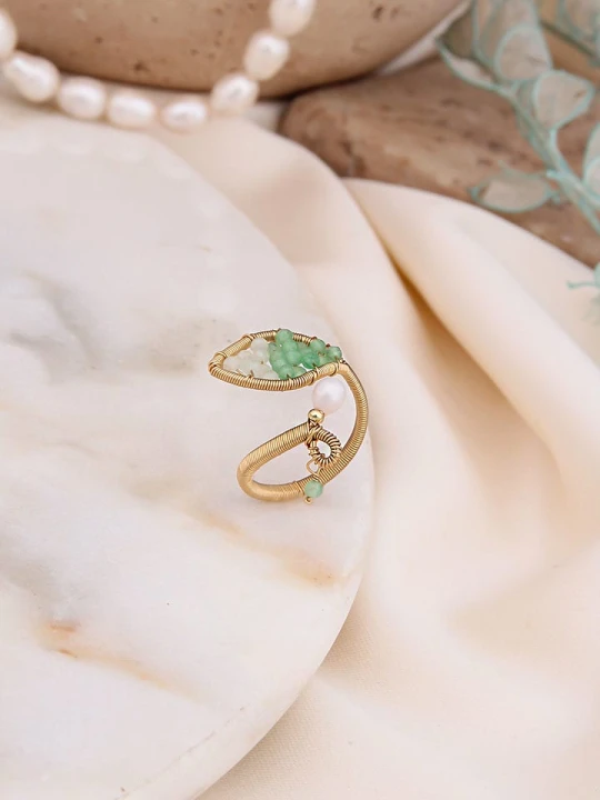 Zdjęcie produktu Pierres de Jade Pozłacany pierścionek z perłą i kryształami rozmiar: onesize