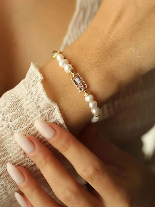 Zdjęcie produktu Pierres delicates Pozłacana bransoletka z cyrkoniami i perłami rozmiar: onesize