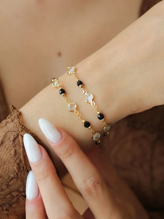 Zdjęcie produktu Pierres delicates Pozłacana bransoletka z kryształami rozmiar: onesize złoty