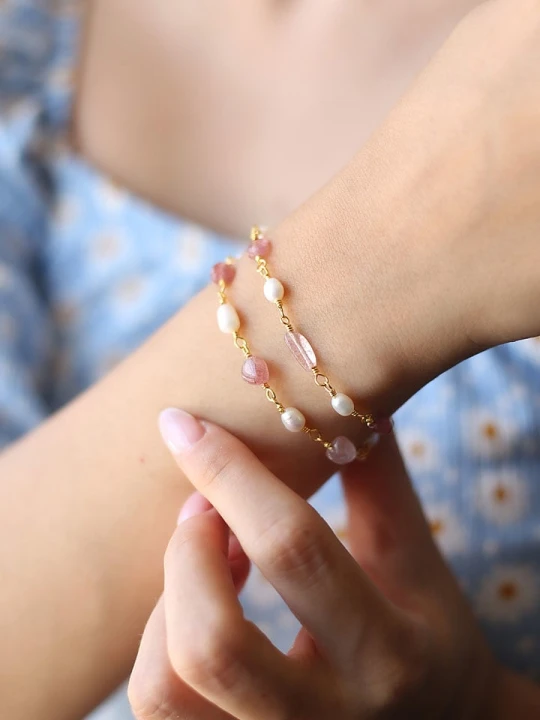 Zdjęcie produktu Pierres delicates Pozłacana bransoletka z kwarcem i perłami rozmiar: onesize