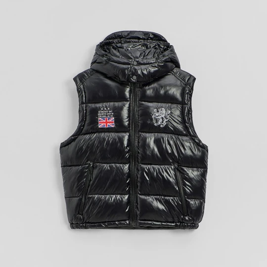 Zdjęcie produktu Pikowana kamizelka z flagą UK czarna House