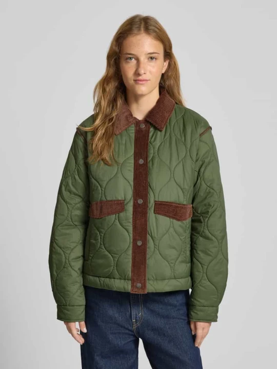 Zdjęcie produktu Pikowana kurtka o kroju regular fit ze sztruksowym obszyciem model ‘PAOLA’ Pepe Jeans Khaki