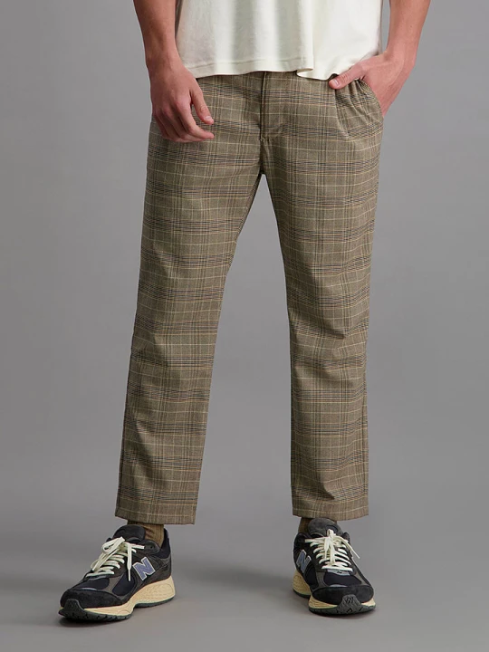 Zdjęcie produktu Pioneer Spodnie chino "Robert P" w kolorze beżowym rozmiar: W32 / L32