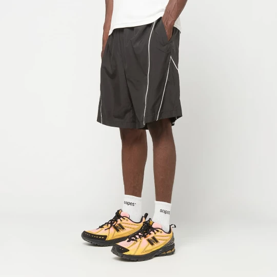 Zdjęcie produktu Piping Track Shorts Urban Classics czarny
