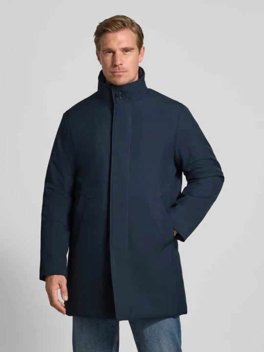 Zdjęcie produktu Płaszcz funkcjonalny w kroju regular fit z kieszeniami wpuszczanymi model 'Harvey' Matinique Granatowy