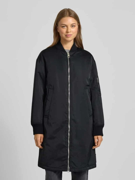 Zdjęcie produktu Płaszcz parka o kroju Comfort Fit w stylu bomberki Marc O'Polo Czarny