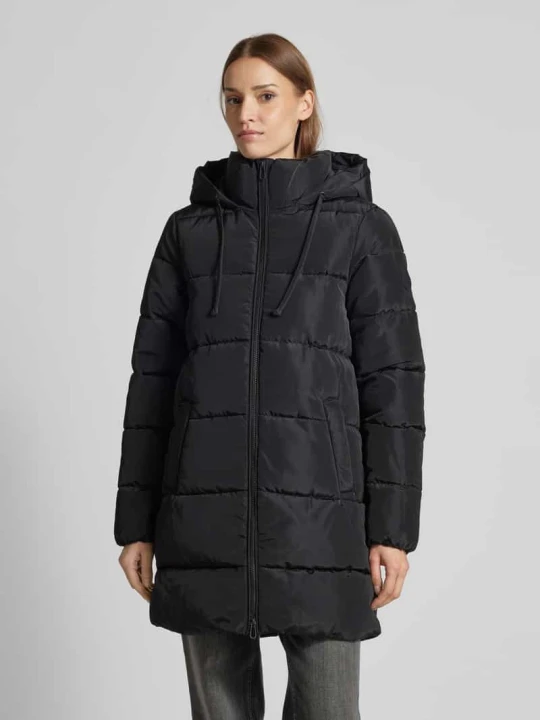Zdjęcie produktu Płaszcz pikowany o kroju comfort fit z kapturem i stójką Tom Tailor Czarny