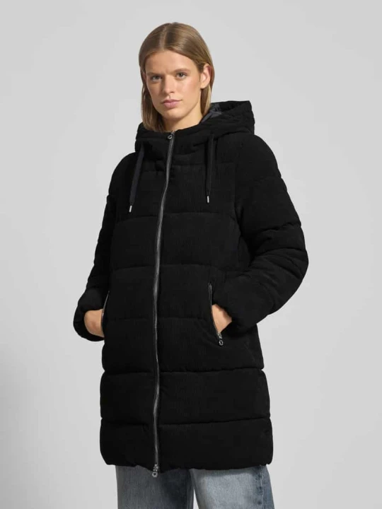 Zdjęcie produktu Płaszcz pikowany o kroju regular fit ze sztruksu model ‘DOLLY’ Only Czarny
