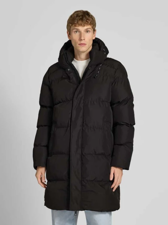Zdjęcie produktu Płaszcz pikowany z kapturem i dwustronnym zamkiem błyskawicznym Superdry Czarny