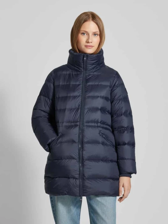 Zdjęcie produktu Płaszcz pikowany z naszywką z logo Tommy Hilfiger Granatowy