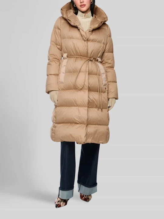 Zdjęcie produktu Płaszcz pikowany z wiązanym paskiem Marc Cain Camel