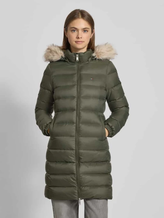 Zdjęcie produktu Płaszcz puchowy o kroju regular fit z wypełnieniem kaczym puchem Tommy Jeans Oliwkowy