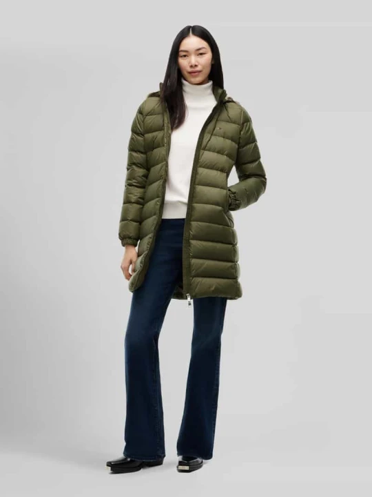 Zdjęcie produktu Płaszcz puchowy z odpinanym kapturem Tommy Jeans Oliwkowy