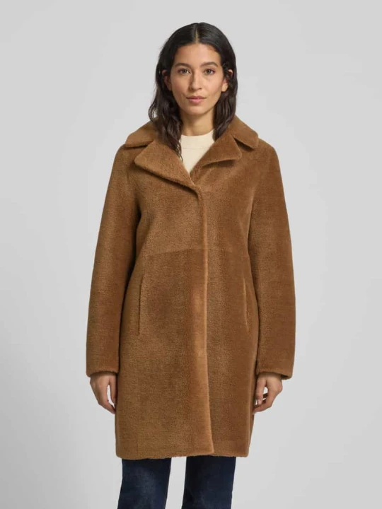 Zdjęcie produktu Płaszcz z sztucznego futra z czystej wełny, krój regular fit, model 'VENUS' Oakwood Koniakowy
