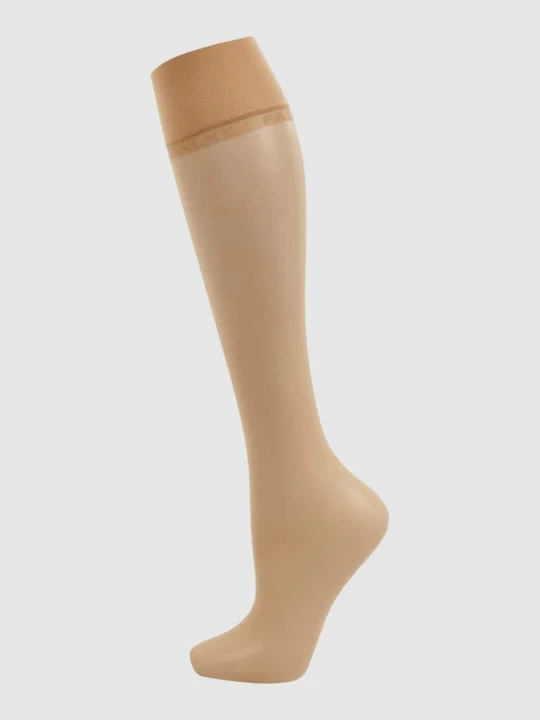 Zdjęcie produktu Podkolanówki 12 DEN model ‘SHELINA 12’ Falke Piaskowy