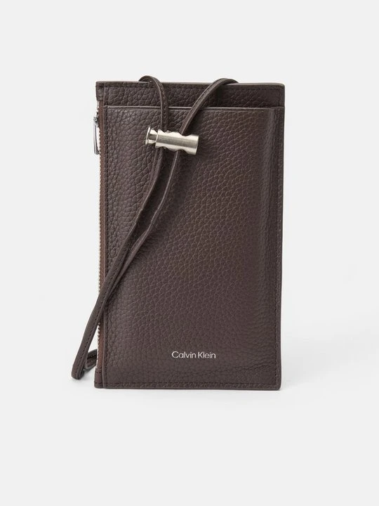 Zdjęcie produktu Pokrowiec na telefon komórkowy Calvin Klein ciemnobrązowy
