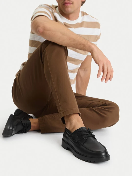 Zdjęcie produktu Półbuty Guess Jeans CWBEO-FOX-01 MI08 Czarny