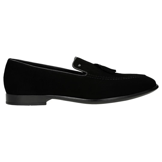 Zdjęcie produktu Czarne loafersy męskie z dwoiny z fredzelkiem 10327-61 Wojas