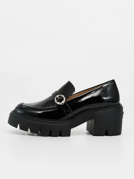 Zdjęcie produktu Półbuty wsuwane Stuart Weitzman czarny