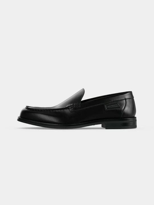 Zdjęcie produktu Półbuty wsuwane Stuart Weitzman czarny