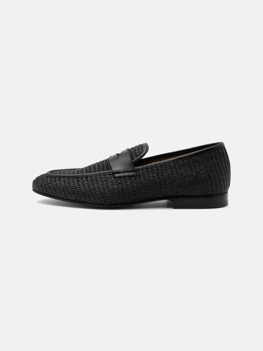 Zdjęcie produktu Półbuty wsuwane Stuart Weitzman czarny