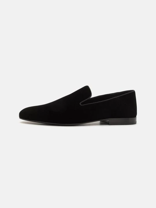 Zdjęcie produktu Półbuty wsuwane Stuart Weitzman czarny