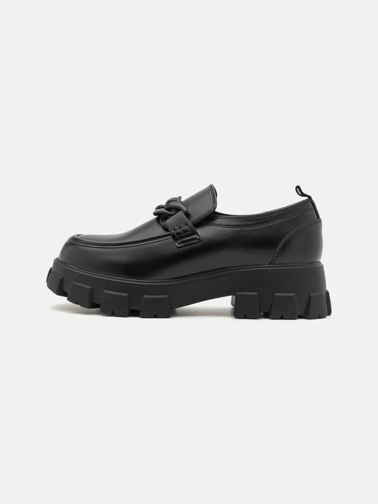 Zdjęcie produktu Półbuty wsuwane YOURTURN By Zalando czarny