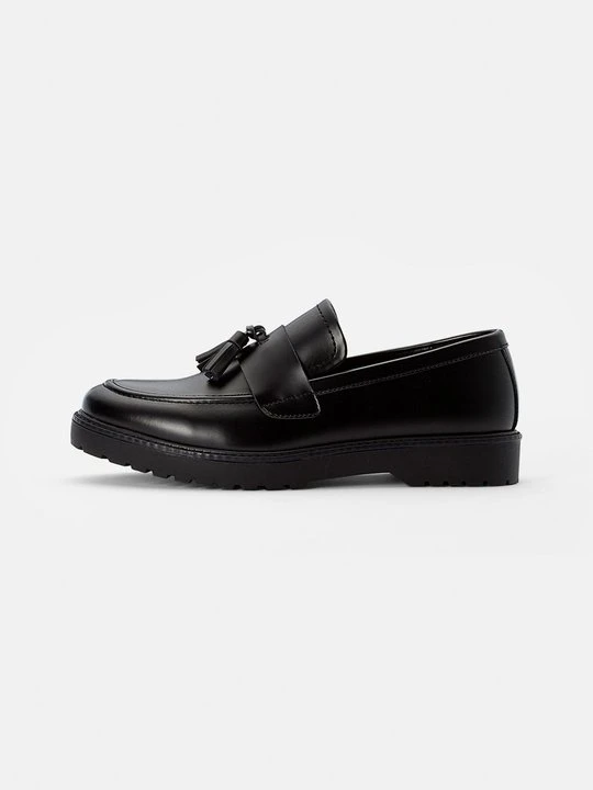 Zdjęcie produktu Półbuty wsuwane Zign By Zalando czarny