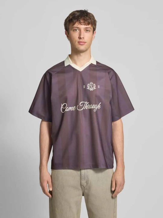 Zdjęcie produktu Polówka o kroju loose fit z nadrukiem z motywem model 'ZIDAN' Only & Sons Ciemnobrązowy