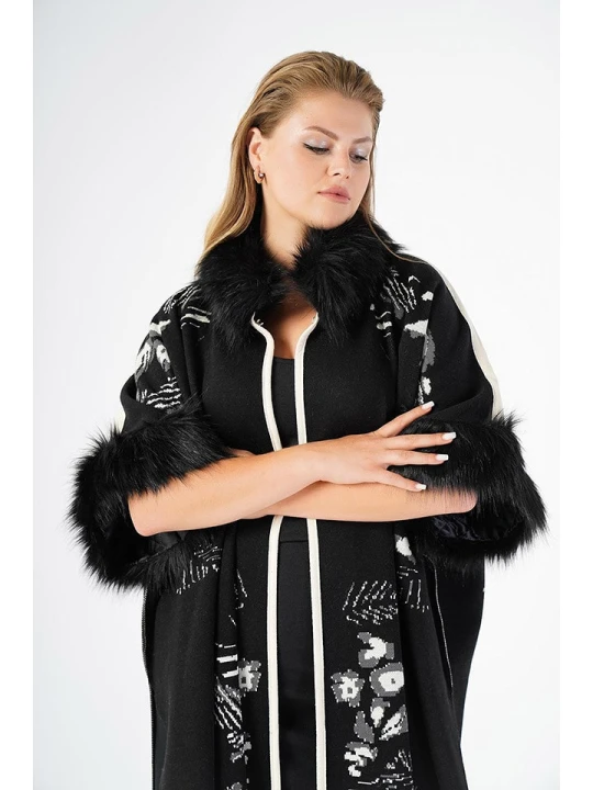 Zdjęcie produktu Nelly Ponczo w kolorze czarnym ze wzorem rozmiar: onesize