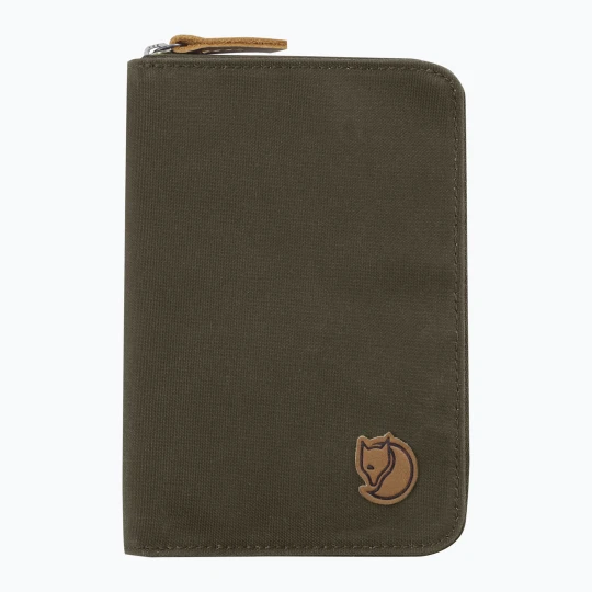 Zdjęcie produktu Portfel Fjällräven Passport Wallet dark olive Zielony