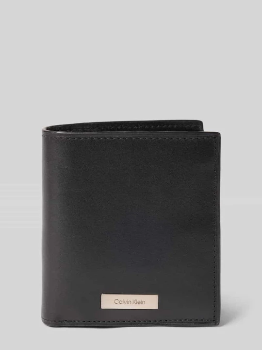 Zdjęcie produktu Portfel z aplikacją z logo model ‘PLAQUE’ Calvin Klein Czarny