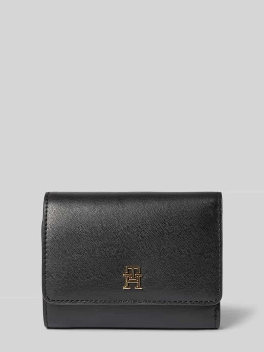 Zdjęcie produktu Portfel z imitacji skóry model ‘TH ICON TRIFOLD’ Tommy Hilfiger Czarny